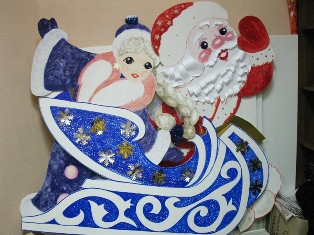 Дед Мороз с внучкой